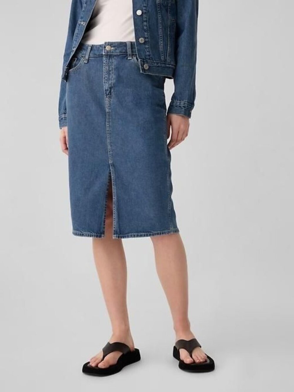 GAP Blue Denim Pencil Skirt Size 14/32 EUC